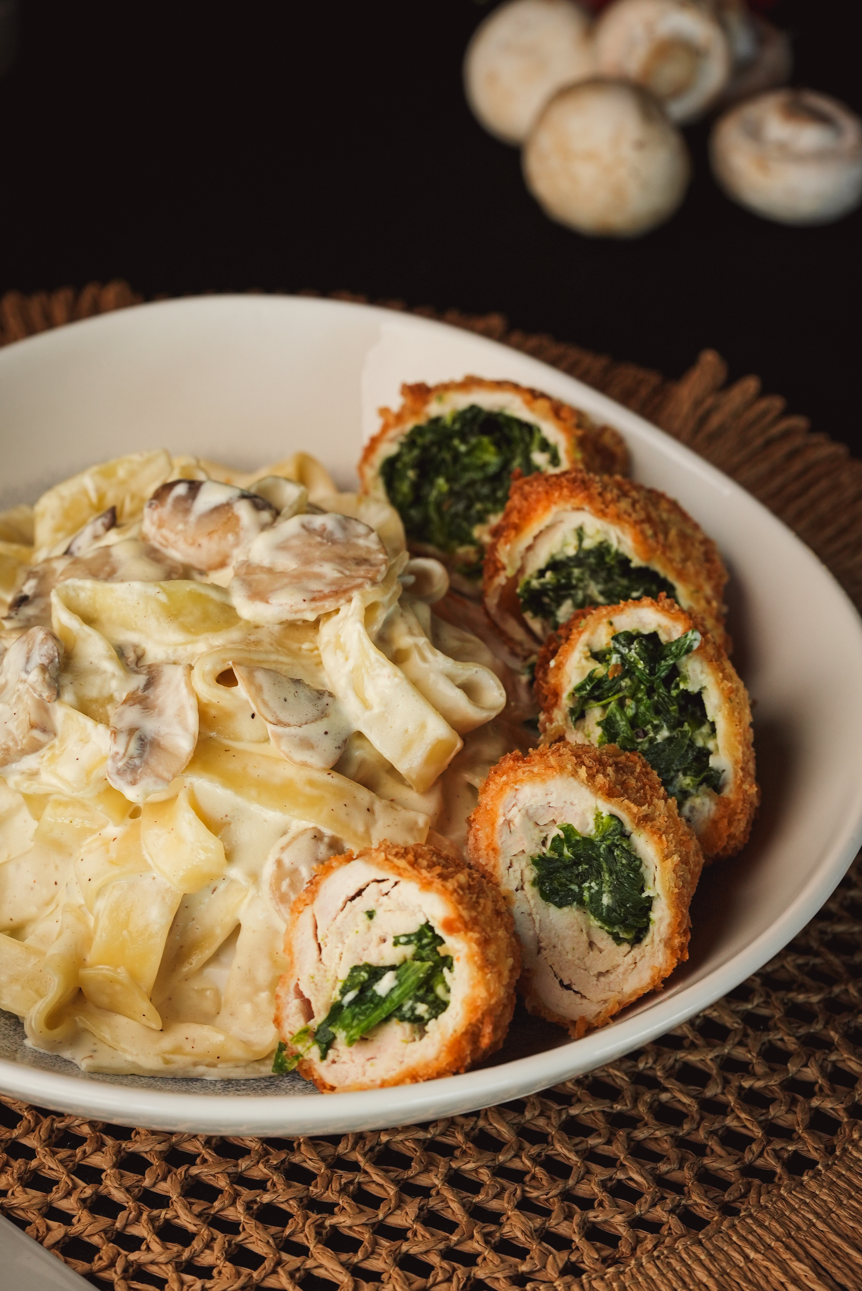 ALFREDO FETTUCCINE WITH TRUFFLE & CHICKEN ROLL